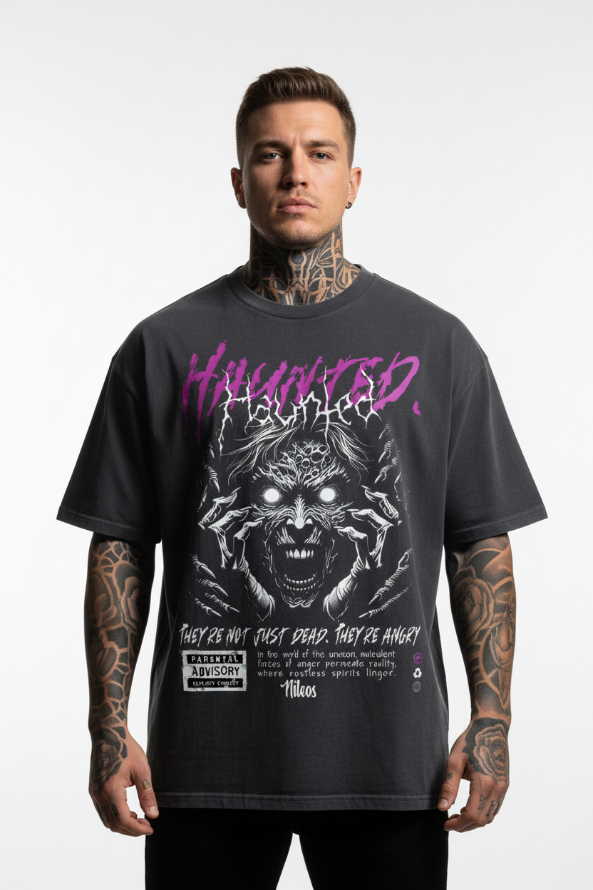 Haunted Oversized Shirt mit Frontprint
