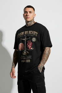 BRAIN VS HEART Oversized Shirt mit Frontprint – Miniaturansicht 1