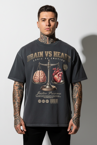 BRAIN VS HEART Oversized Shirt mit Frontprint – Miniaturansicht 2