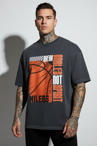 ANKLES Oversized Shirt mit Frontprint – NILEOS, Produktfoto 2 – Miniaturansicht 2