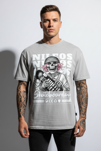 SK8T Oversized Shirt mit Frontprint – NILEOS, Produktfoto 3 – Miniaturansicht 4