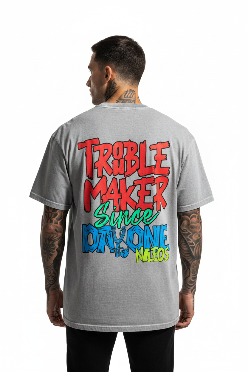 Troublemaker Oversized Shirt mit Backprint – Farbe Washed Grey