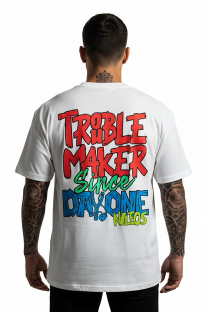 Troublemaker Oversized Shirt mit Backprint – Farbe Weiß