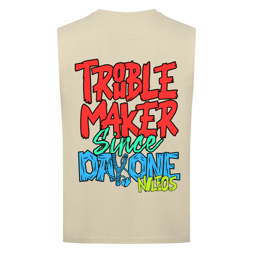 Troublemaker Sleeveless Oversized Tee mit Backprint – Farbvariante Sand