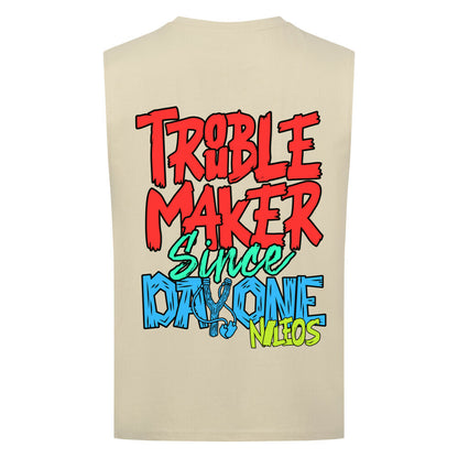 Troublemaker Sleeveless Oversized Tee mit Backprint – Farbvariante Sand